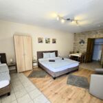 Apartament 4-osobowy na parterze Family z 1 pomieszczeniem sypialnianym (możliwa dostawka)