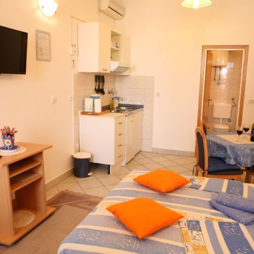 Studio Ground Floor 1-Room Apartment for 2 Persons