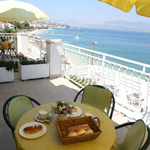 Deluxe Sea View 2-Room Apartment for 4 Persons