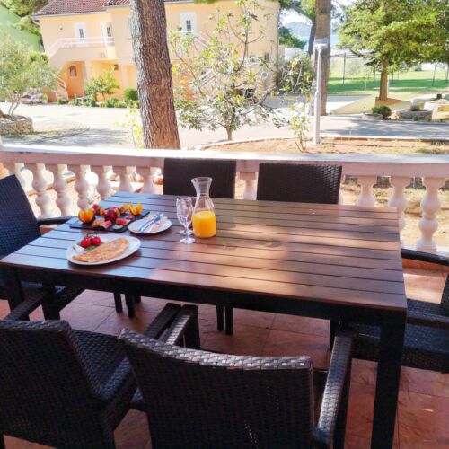 Superior Apartman pro 6 os. se 3 ložnicemi s výhledem na park