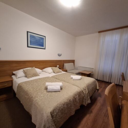 Pokój 2-osobowy na piętrze Standard (możliwa dostawka)