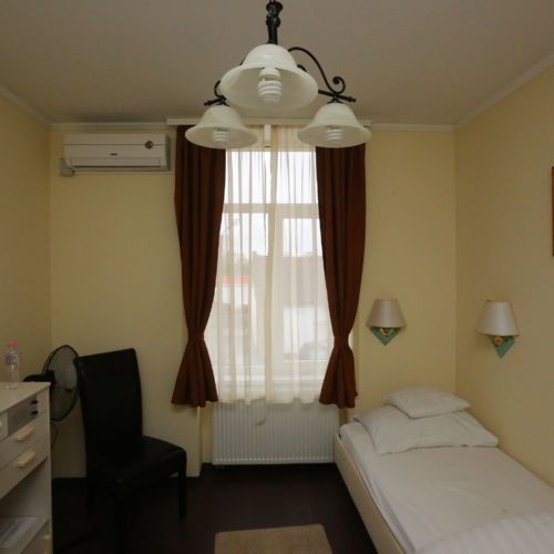 Pokoj pro 1 os. s výhledem do dvora 