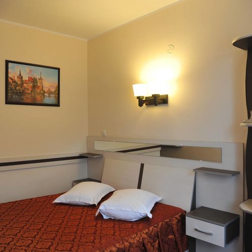 Hotel Zamca Suceava Hotelgururo