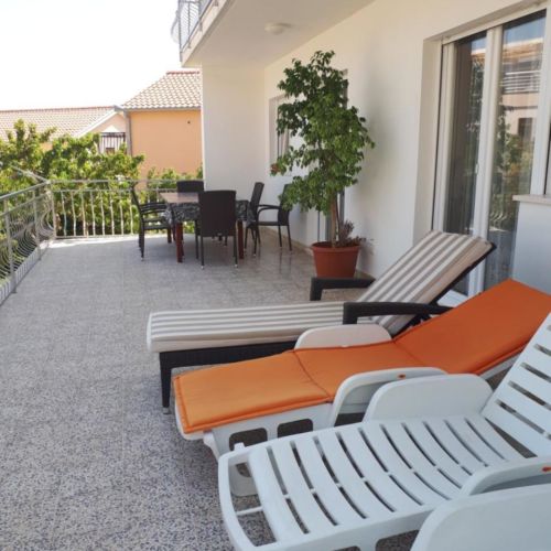 Apartament 4-osobowy A1 z widokiem na morze z 2 pomieszczeniami sypialnianymi (możliwa dostawka)