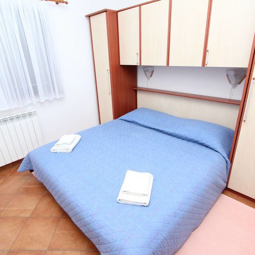 Apartament 2-osobowy z antresolą 