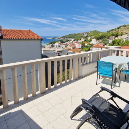 Sea View Zeleni 2-Room Apartment for 4 Persons