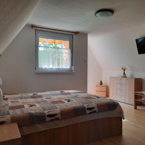 Apartament 2-osobowy na piętrze Classic z 1 pomieszczeniem sypialnianym (możliwa dostawka)