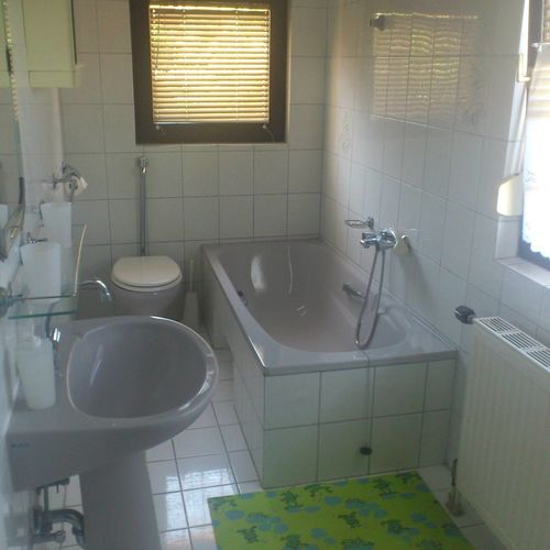 Pokój 2-osobowy na parterze z widokiem na ogród