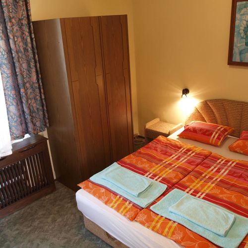 Camera dubla la parter (se poate solicita pat suplimentar)