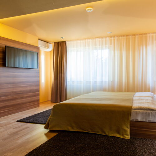 Camera cvadrupla family comunicantă (se poate solicita pat suplimentar)