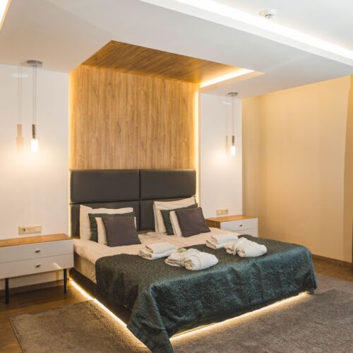 Erkélyes Deluxe franciaágyas szoba