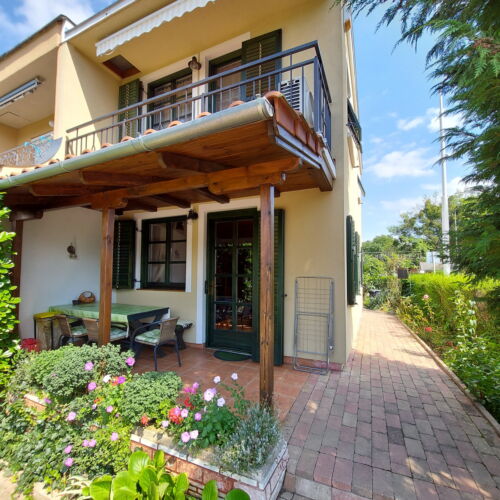 Casa de vara family toata casa pentru 7 pers. (se inchirieaza doar integral)