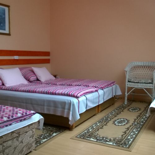 Izba s kúpeľňou lCD TV pre 4 os.