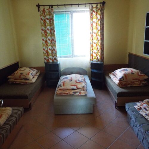 Casă de vacanță pentru 29 pers. (se inchirieaza doar integral)