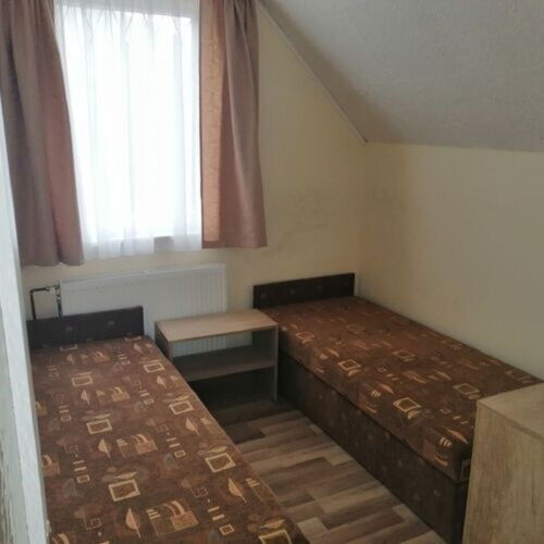 Casă de vară întreaga unitate cu aer condiționat pentru 6 pers. (se inchirieaza doar integral)