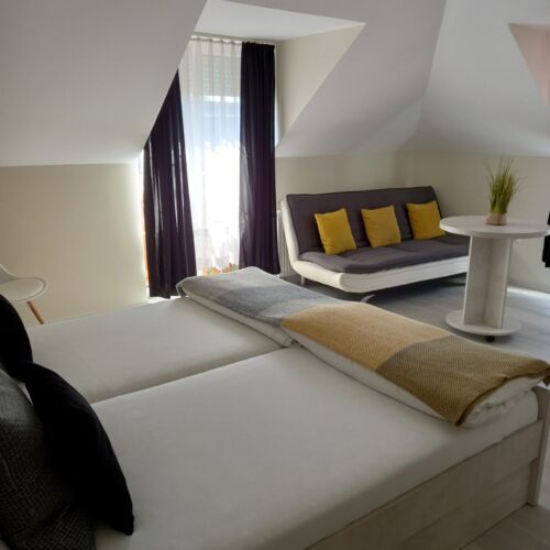 Standard Triple Room ensuite