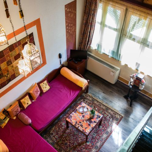 Angenehme Innenausstattung 1-Zimmer-Suite für 4 Personen mit und Galerie