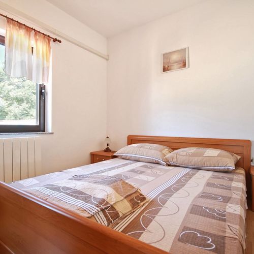 Apartament 4-osobowy Mali pokój od strony basenu z 2 pomieszczeniami sypialnianymi