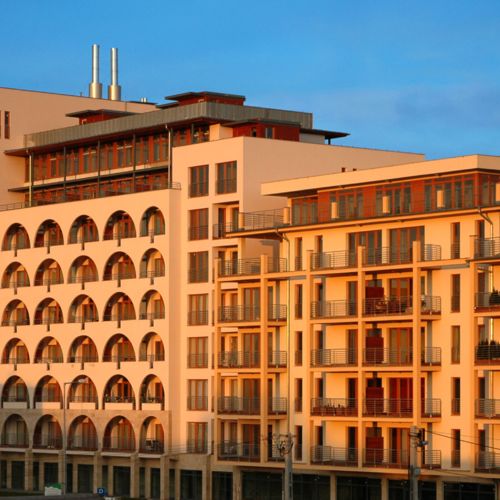 Apartament 4-osobowy z balkonem z panoramą z 2 pomieszczeniami sypialnianymi (możliwa dostawka)