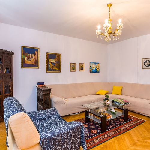 Apartament 8-osobowy cały dom z dostępem do ogrodu z 4 pomieszczeniami sypialnianymi