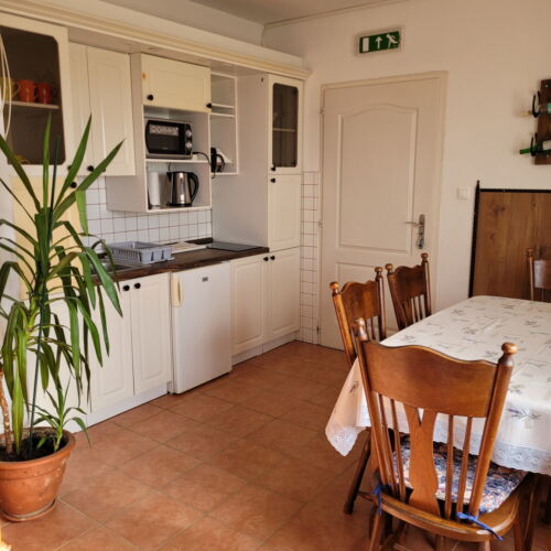 Apartament 8-osobowy na parterze z panoramą z 4 pomieszczeniami sypialnianymi