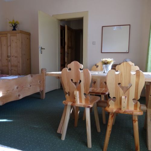 Family Vierbettzimmer mit Badezimmer