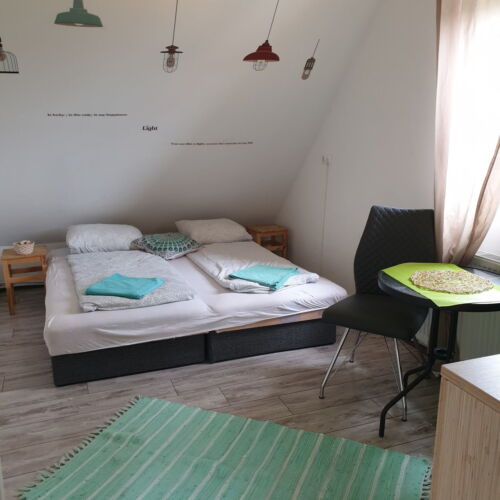 Camera dubla classic la etaj