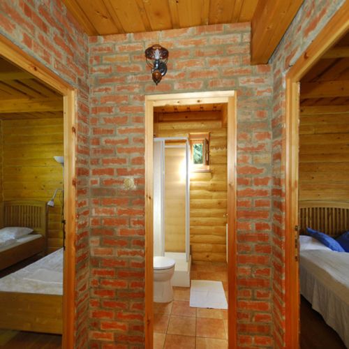 Rekreační dům (jako celek) s klimatizací pro 15 os. s výhledem na les