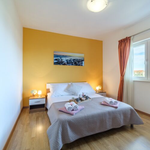 Grand Apartman pro 4 os. se 2 ložnicemi s výhledem na moře (s možností přistýlky)