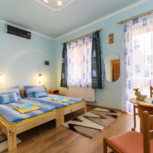 Camera twin la parter b (se poate solicita pat suplimentar)