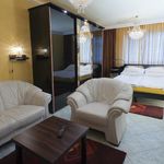 Superior Art 2-Room Suite for 7 Persons