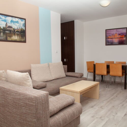 Deluxe 3-Zimmer-Apartment für 6 Personen mit Balkon