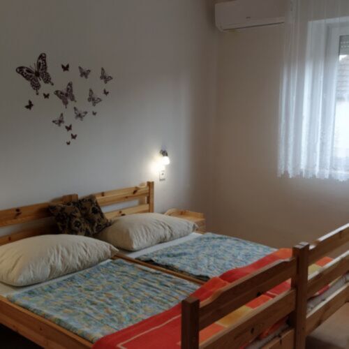 Nr. 2 mit Aussicht auf die Straße 1-Zimmer-Apartment für 4 Personen (Zusatzbett möglich)