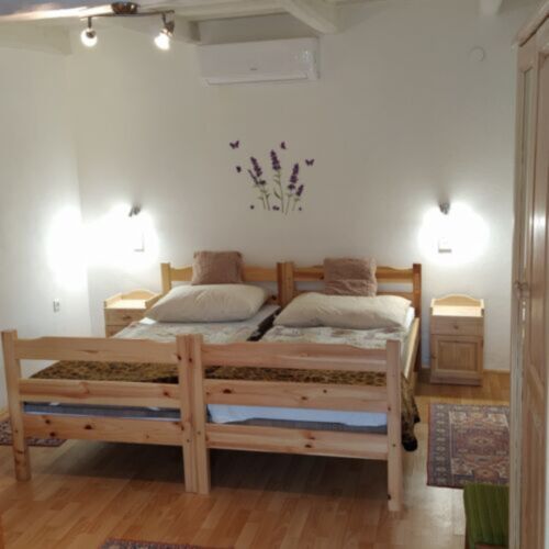 Nr. 4 mit Aussicht auf den Hof 1-Zimmer-Apartment für 5 Personen (Zusatzbett möglich)