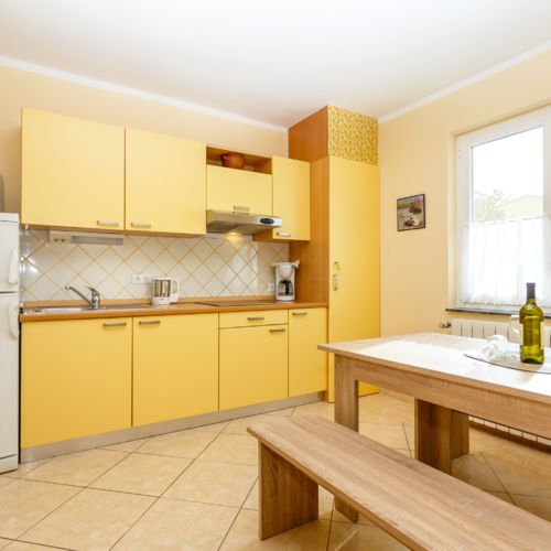 Sea View Upstairs 2-Room Apartment for 4 Persons