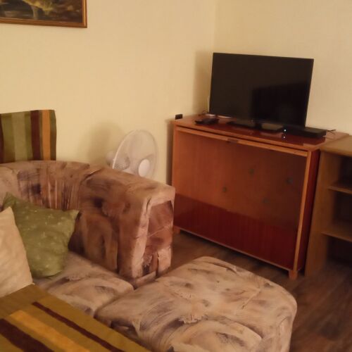 Comfort Whole House Summer House for 4 Persons (extra beds available)
