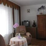 Kertre néző földszinti 2 fős apartman 1 hálótérrel (pótágyazható)