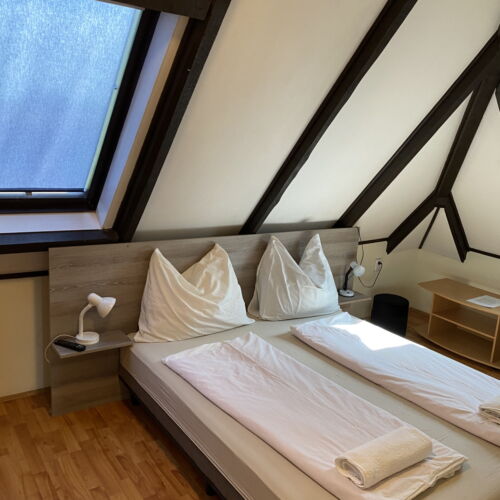 Doppelzimmer im Dachgeschoss