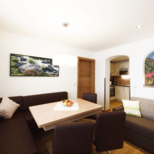 Romantik 2-Zimmer-Apartment für 4 Personen mit Aussicht auf den Wald