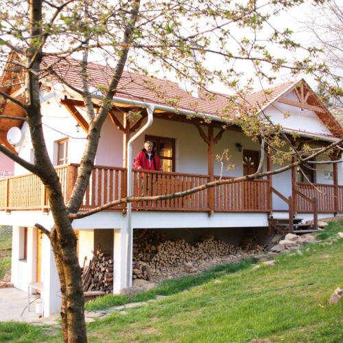 Apartman pro 6 os. se 2 ložnicemi s panoramou celý Dům (s možností přistýlky)