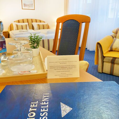 Pokój 2-osobowy Deluxe z widokiem na dziedziniec (możliwa dostawka)