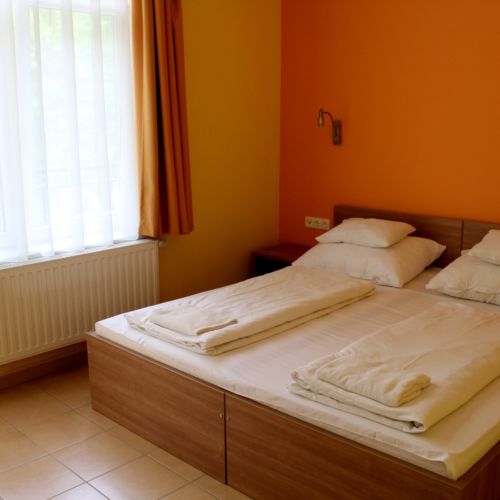 Standard Zweibettzimmer mit Aussicht auf den Hof