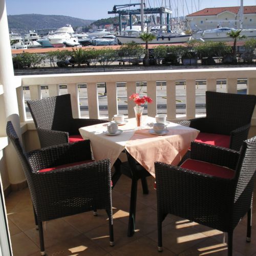 A5 Apartman pro 4 os. se 2 ložnicemi na poschodí