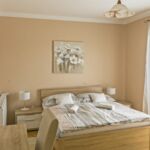 Standard Pokoj s manželskou postelí na poschodí (s možností přistýlky)