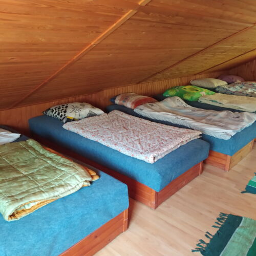 Upstairs Chalet for 10 Persons