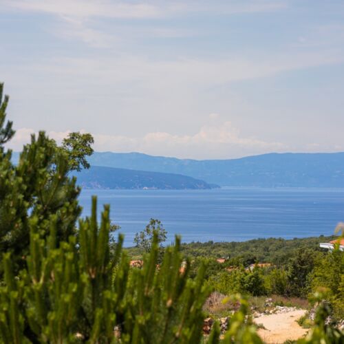 Apartament 4-osobowy na piętrze z klimatyzacją z 2 pomieszczeniami sypialnianymi (możliwa dostawka)