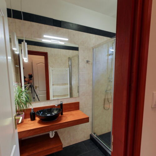 Apartament 4-osobowy na parterze na parterze z 1 pomieszczeniem sypialnianym