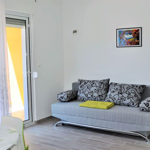Ground Floor 2-Room Apartment for 5 Persons 