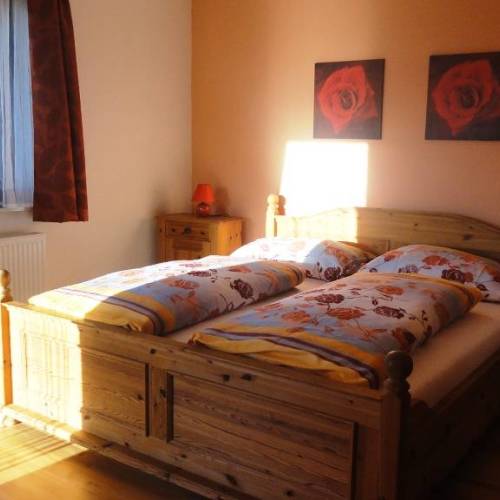 Apartament cu balcon cu vedere spre gradina cu 3 camere pentru 6 pers.