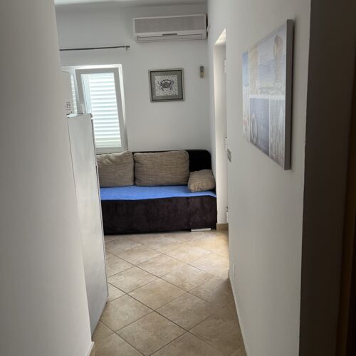 Upstairs 2-Room Apartment for 4 Persons